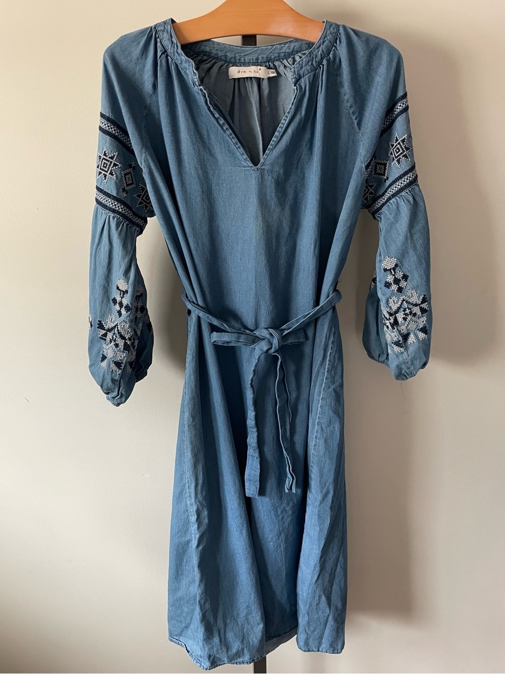 Ark n Co Boho Peasant Folk Chambray Embroidered Shift Dress Belted Size Large